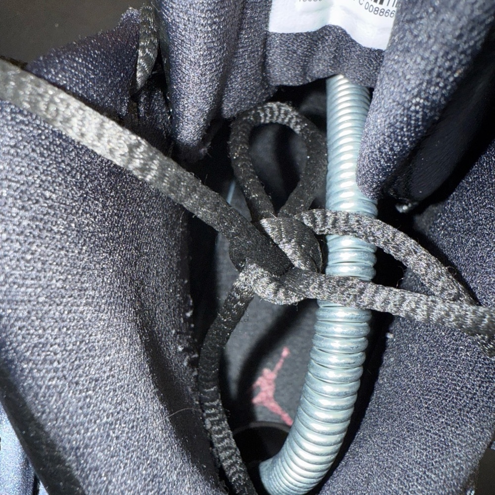 Jordan Black and Gray Classic Sneakers - Picture 4 of 11